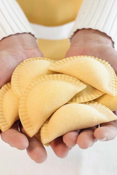 Mezzelune caprino e noci